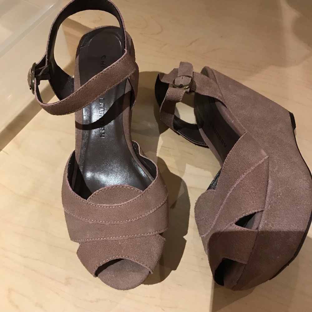 Platform shoes